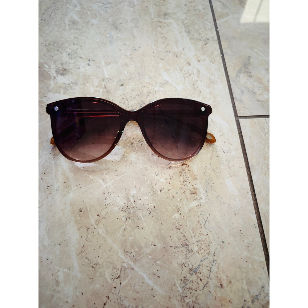 Fossil Womens Round Butterfly Sunglasses Honey Tortoise Amber Gradient Lens